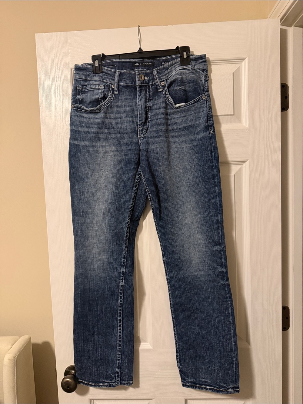 Buckle Men's Straight-Leg Jeans - Medium Blue Wash